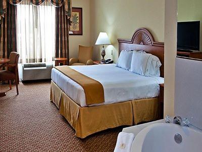 Hotel Express - By Ihg 2*