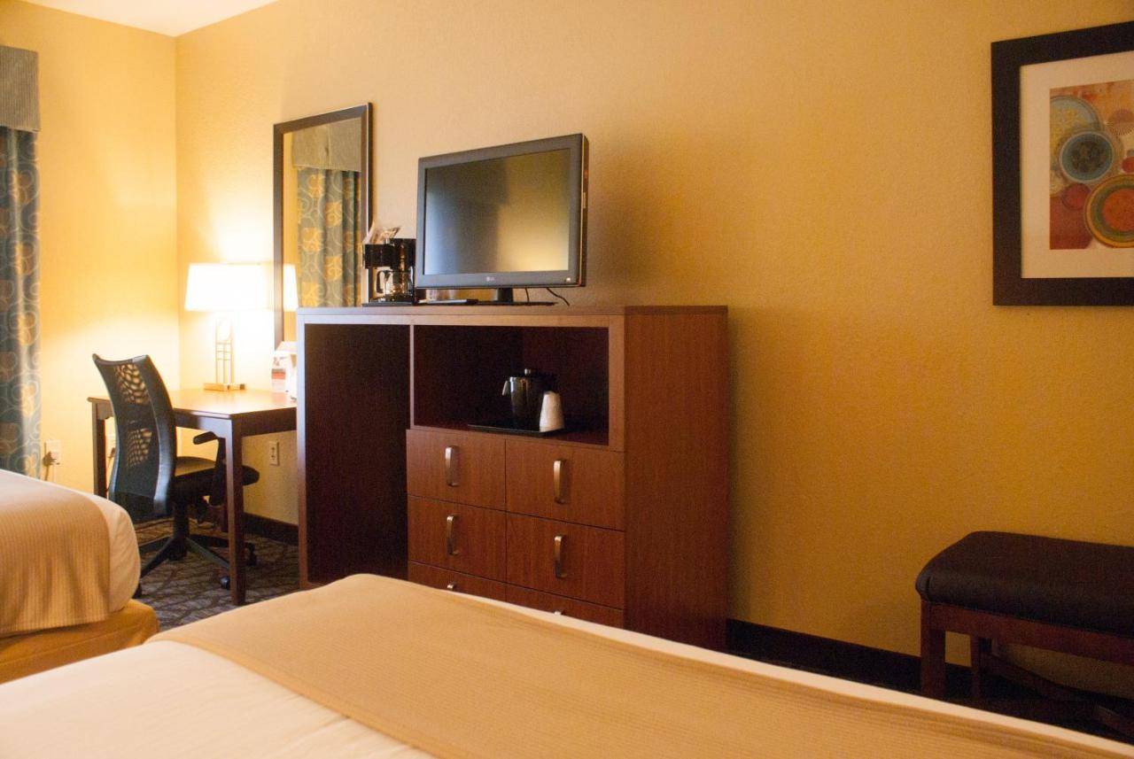 Hotel Express & South - I-295 By Ihg