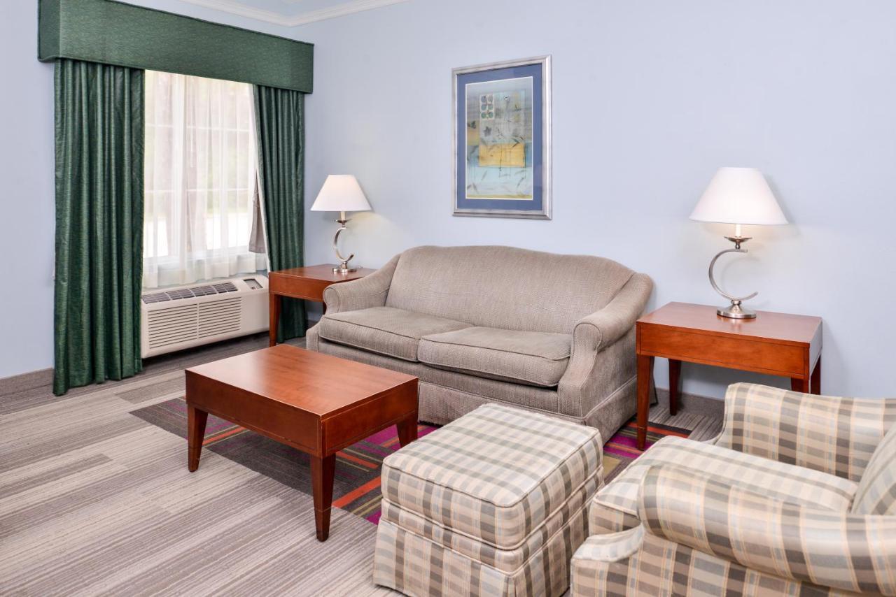 Express North Telecom Park By Ihg Hotel Tampa