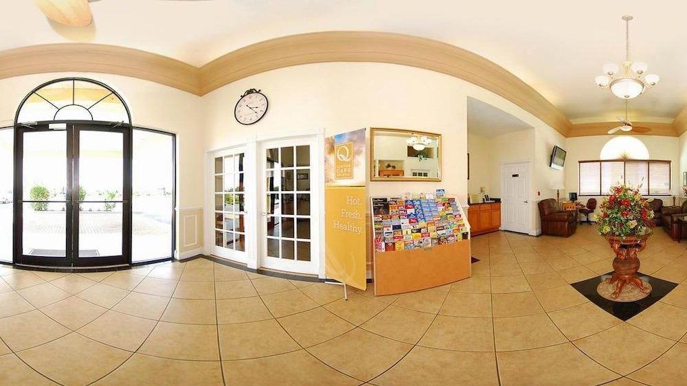 Quality & Mt Dora North Hotel 2*
