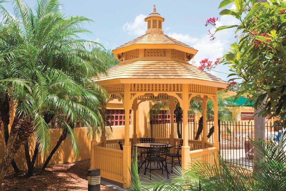 La Quinta By Wyndham West