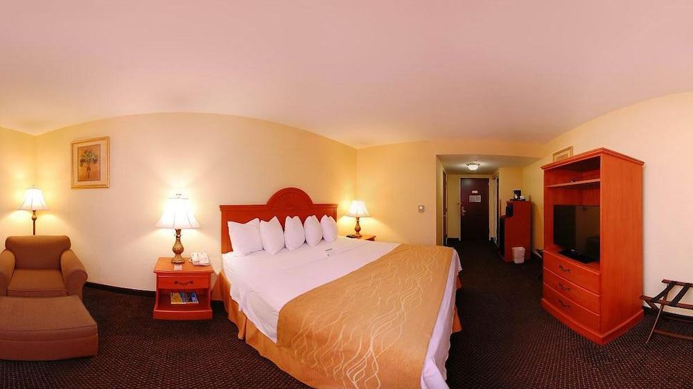 Comfort & I-95 Hotel