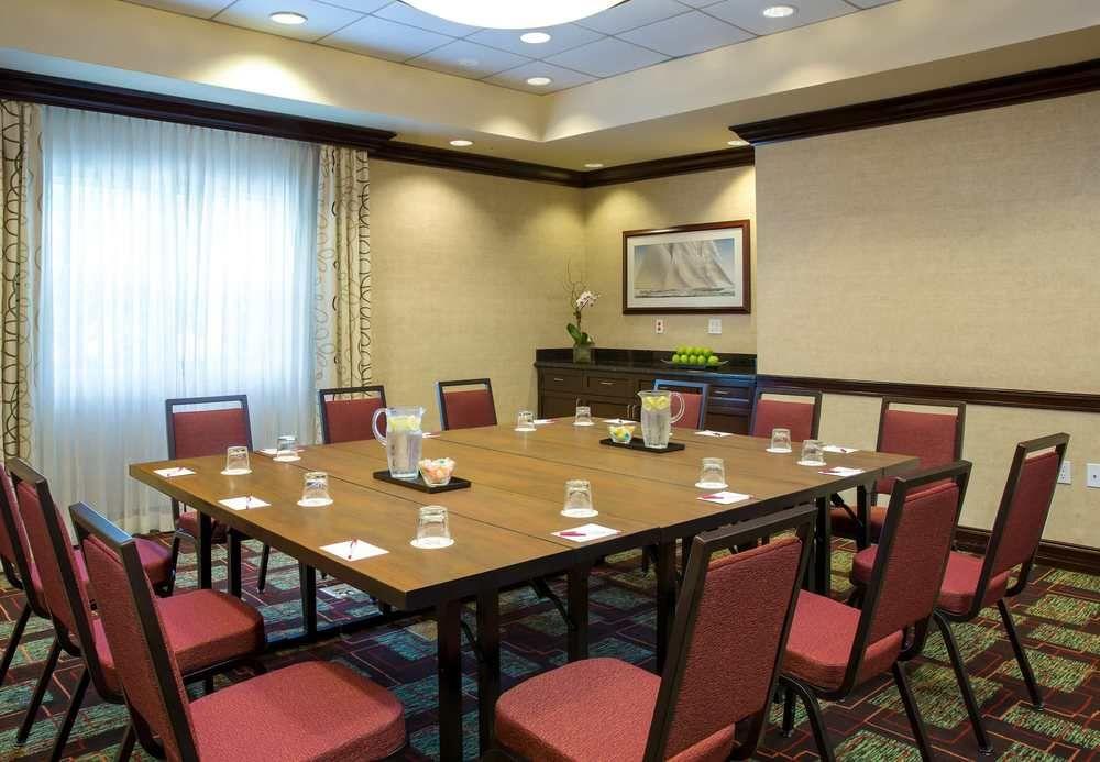 By Marriott Miami Mall Hotel 3*