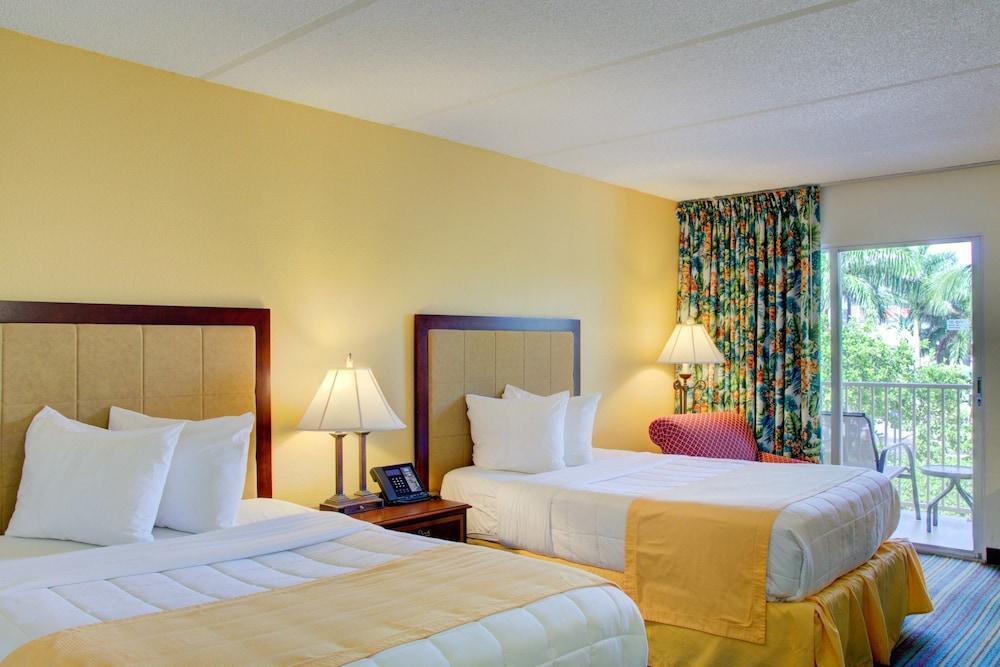 Hutchinson Island Hotel 3*