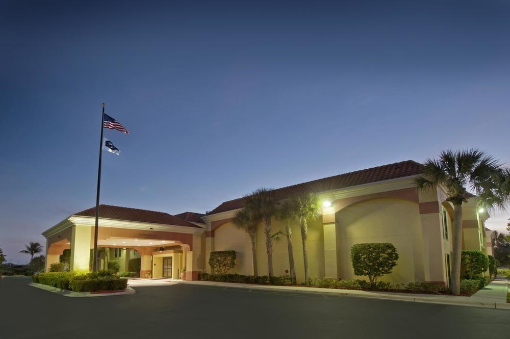 Hotel Hampton Juno 3*
