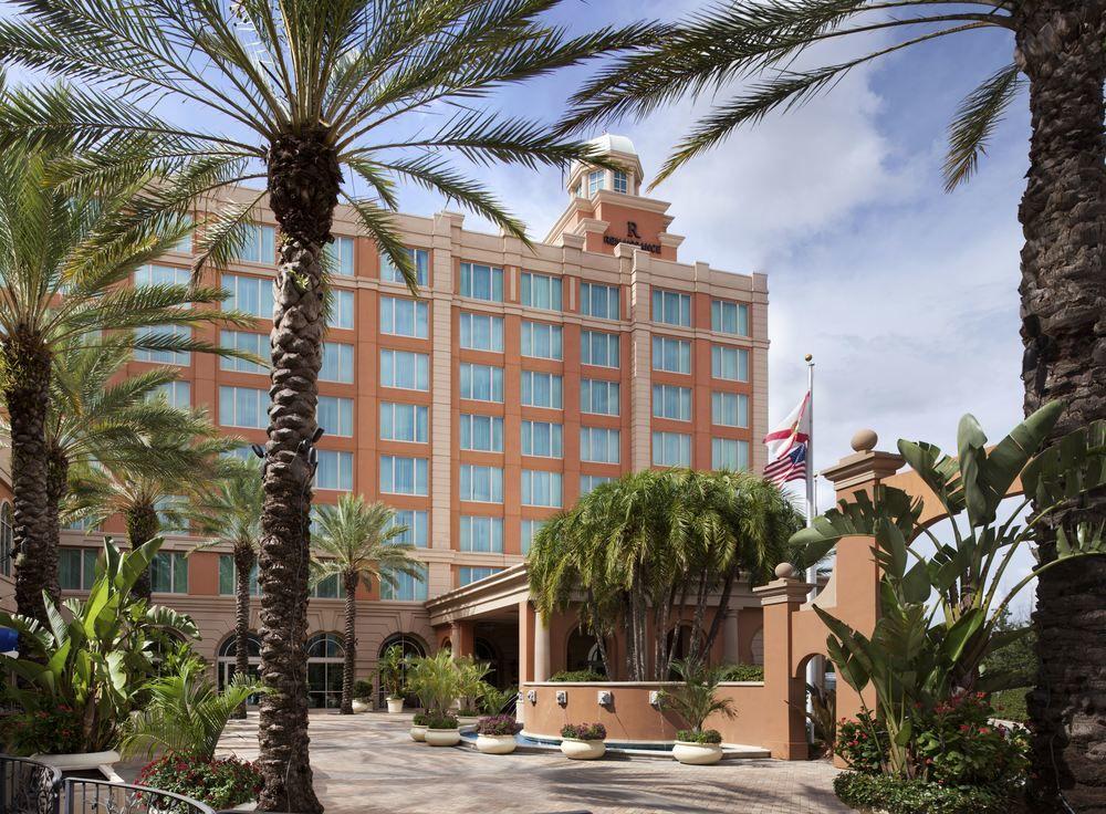 Renaissance International Plaza