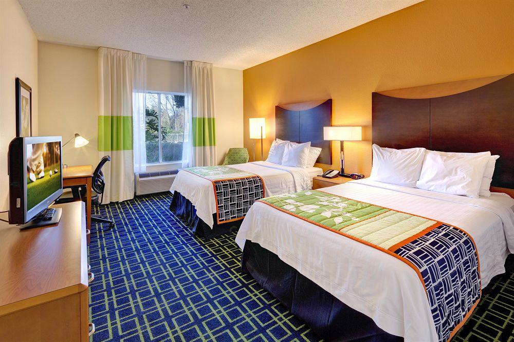 Fairfield & By Marriott
