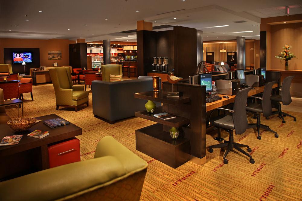 Courtyard By Marriott 3*