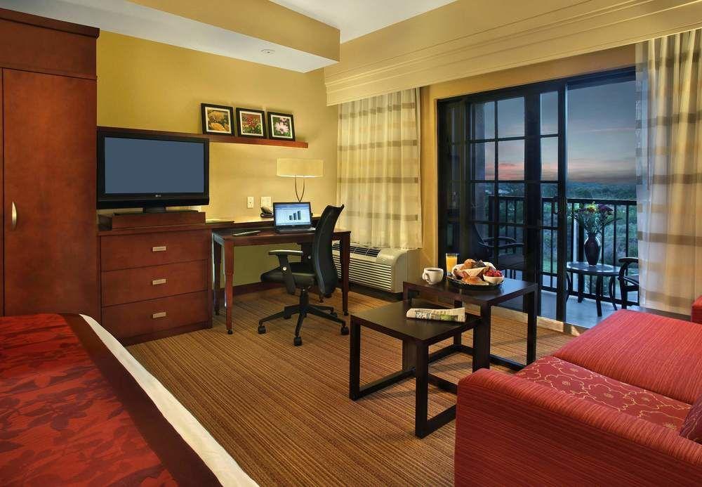 Courtyard By Marriott Stuart