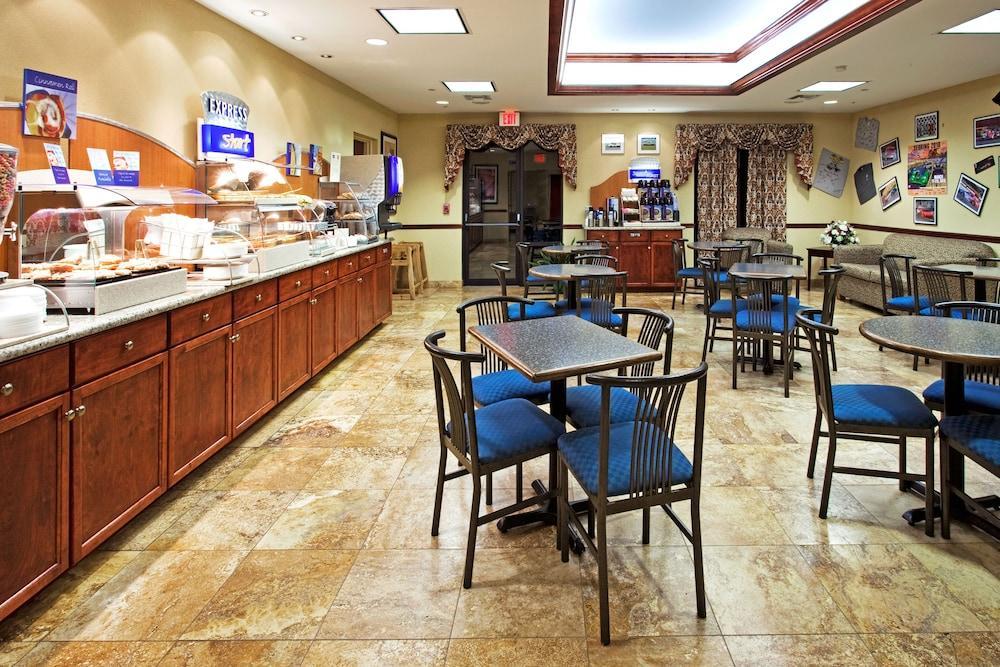 Express & By Ihg Hotel Sebring