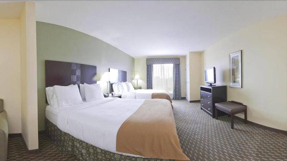 Express And North By Ihg Hotel 3*