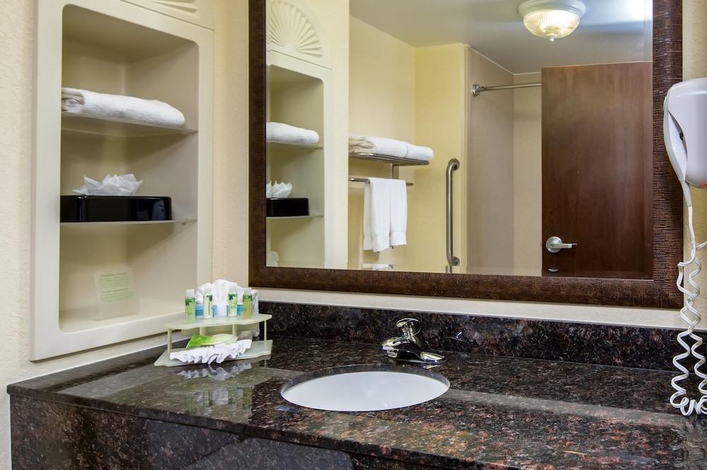 Hotel Express & Orlando - Apopka By Ihg 3*