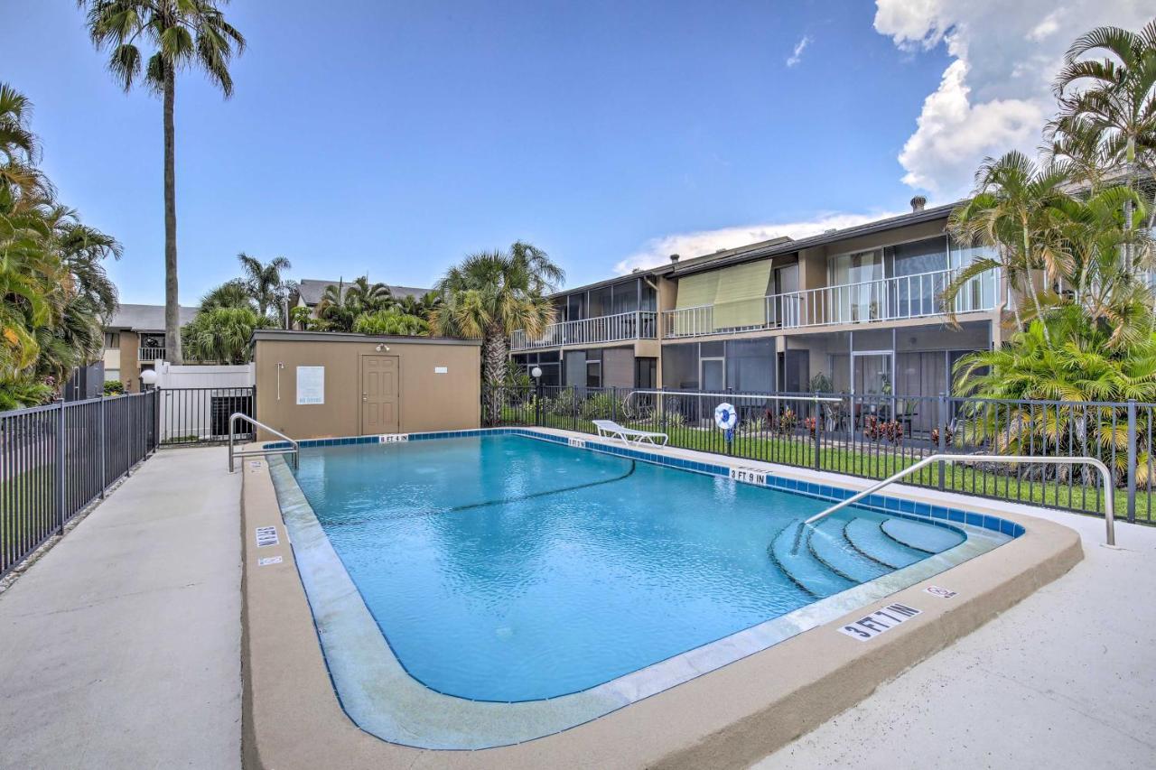 Apartment With Pool Access Less Than 4 Miles To Siesta Key *
