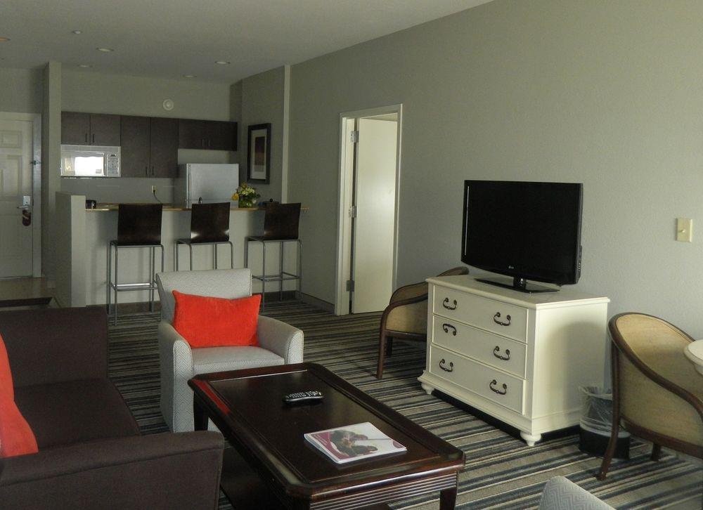 Crowne Plaza Melbourne-oceanfront By Ihg Resort Melbourne