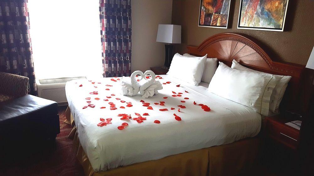Express & Orange - Deltona By Ihg 2*