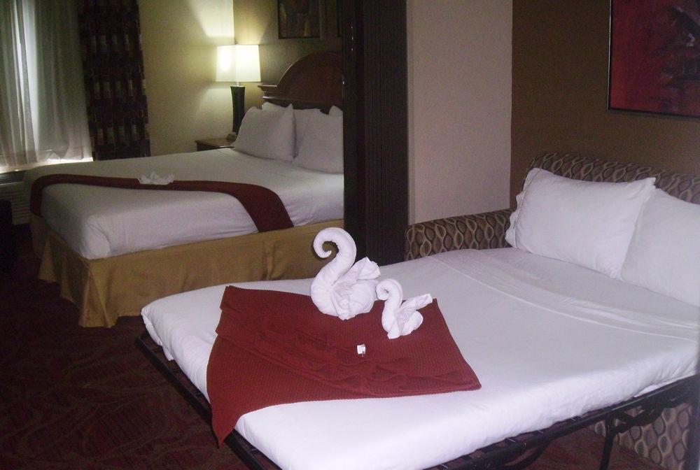 Express & Orange - Deltona By Ihg Hotel
