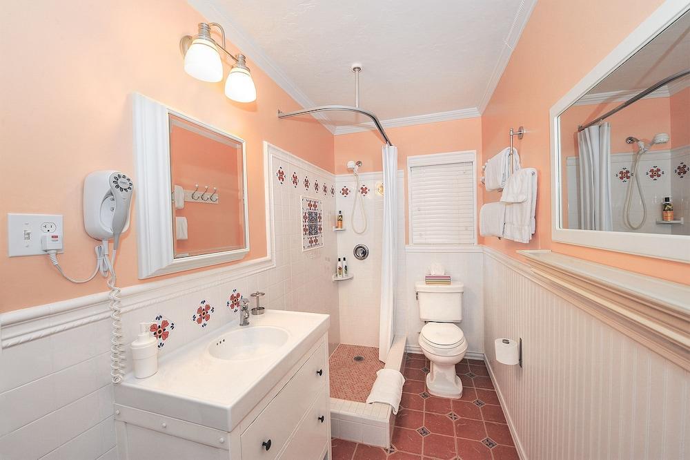 Blue Seas Courtyard Inn 3*