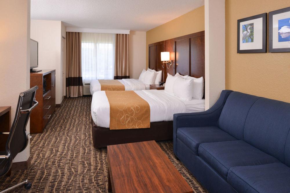 Comfort The Villages Hotel