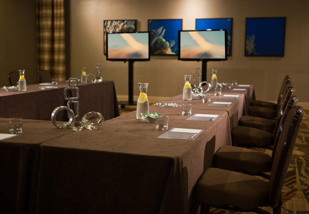 Resort Renaissance Orlando At Seaworld 4*