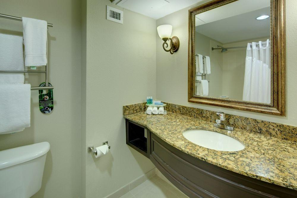 Express & Miami By Ihg