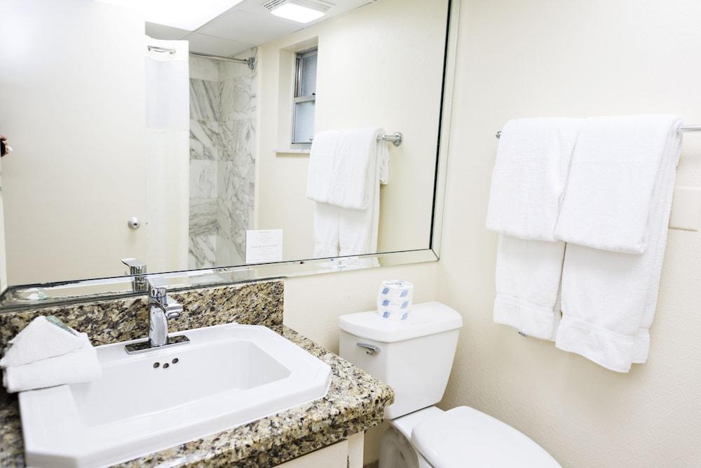 Western & Hotel Naples