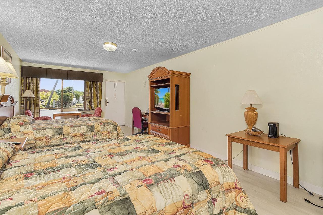 Motel Tahitian 2*