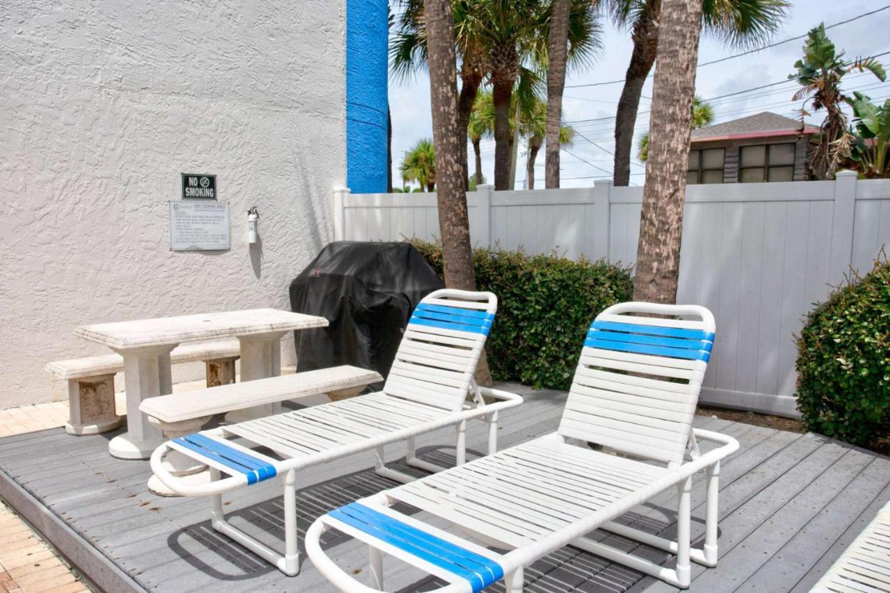 Holiday home 401 - St. Pete Beach
