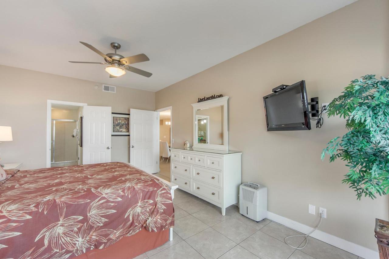 103 Crimson Holiday home