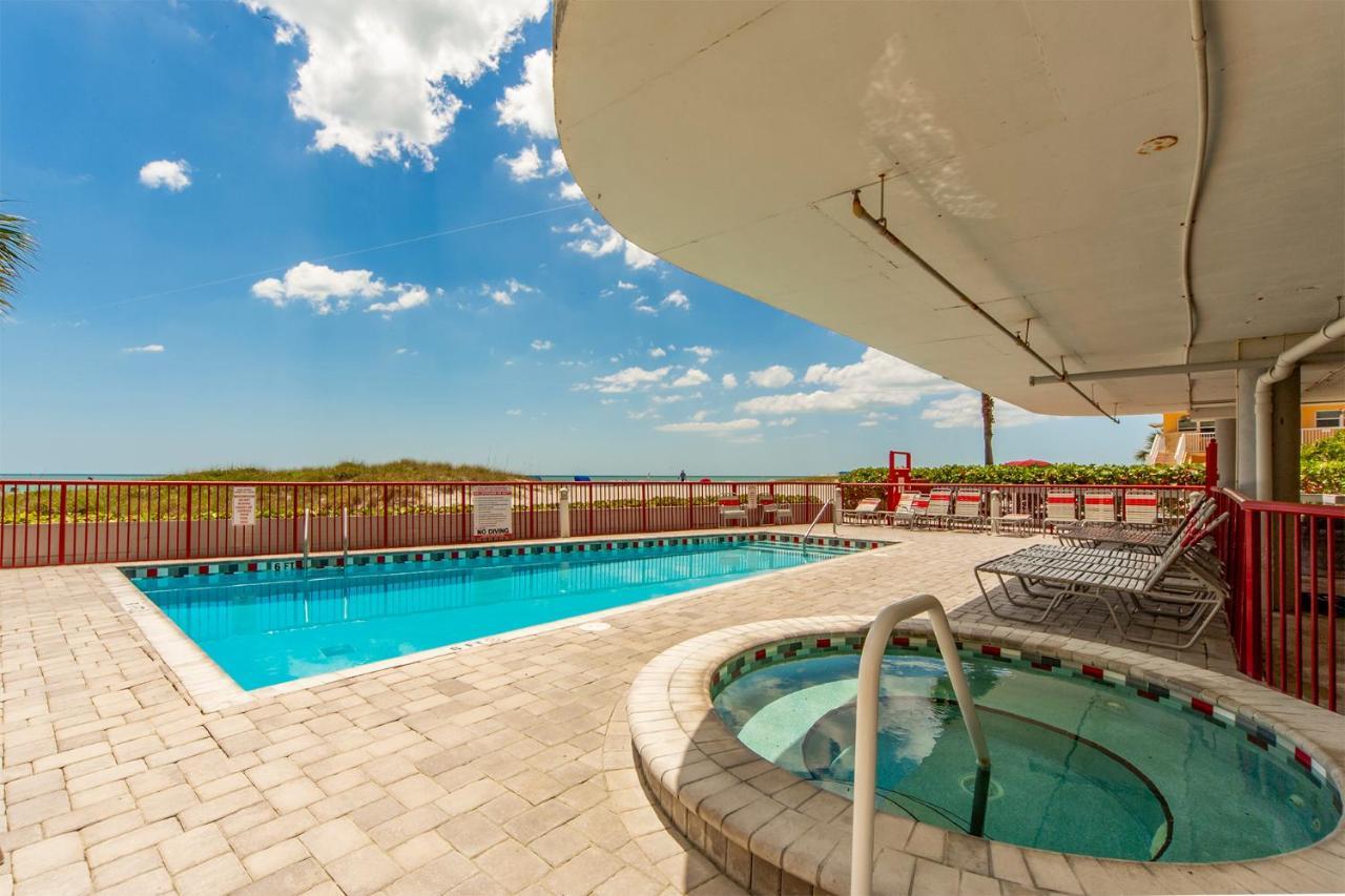 103 Crimson Holiday home *