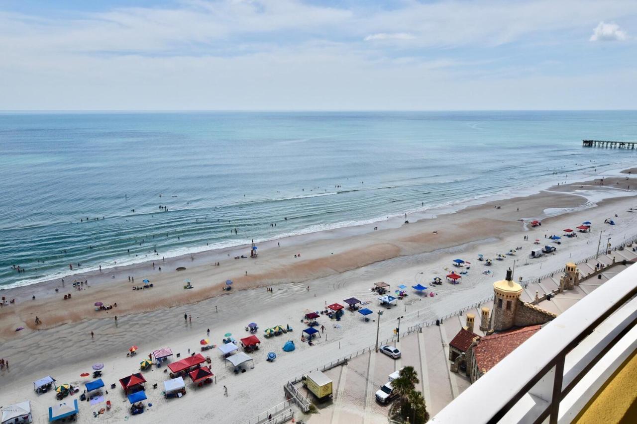 Vacation In Comfort And Luxury - 1 Bedroom Direct Oceanfront - Wyndham Ocean Walk 1706 Apartment Daytona Beach