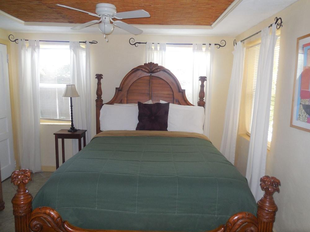 Resort Turtle