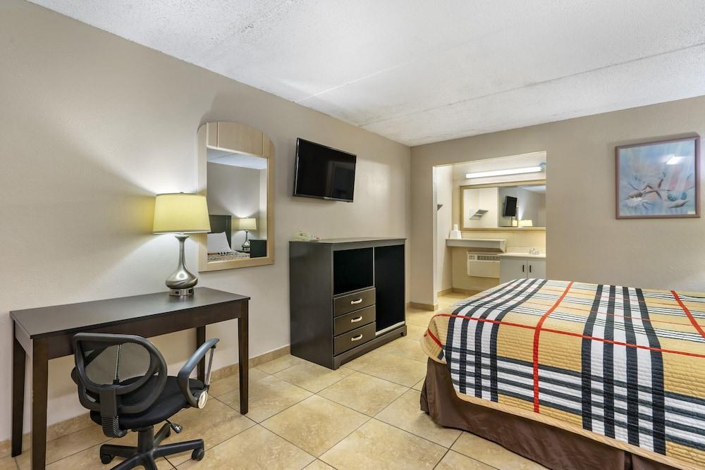 Rodeway Clearwater-dunedin