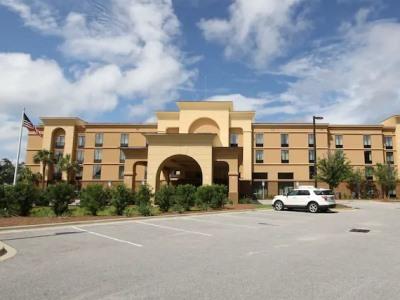 Hampton & Pensacola/gulf Breeze Hotel 3*