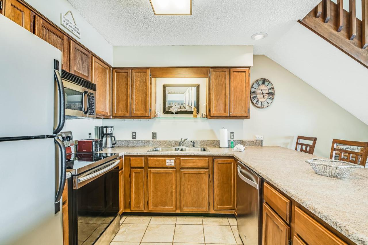 Emerald Shores #3006 Apartment *
