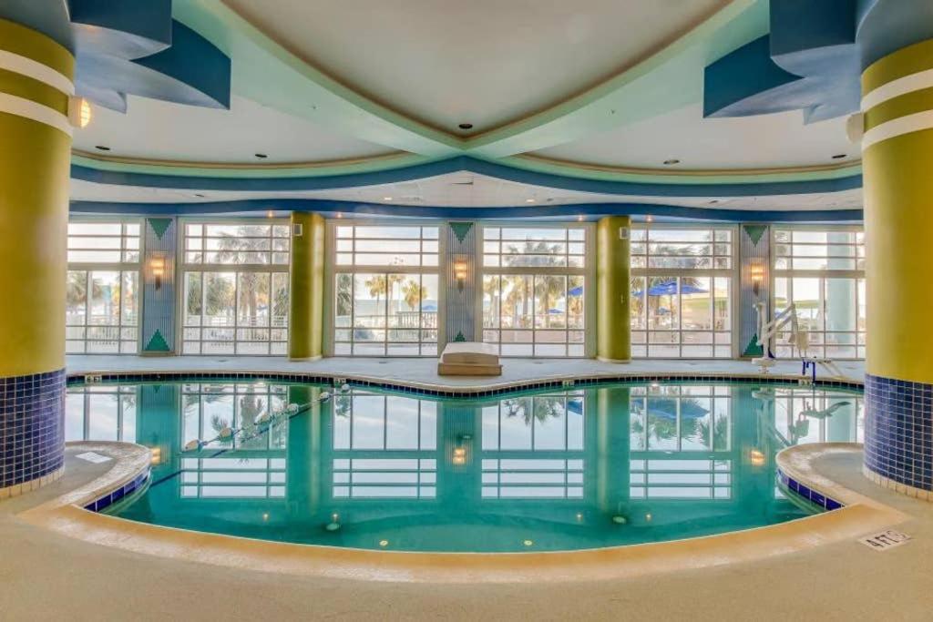 Apartment Vacation In Comfort And Luxury - 1 Bedroom Direct Oceanfront - Wyndham Ocean Walk 1607