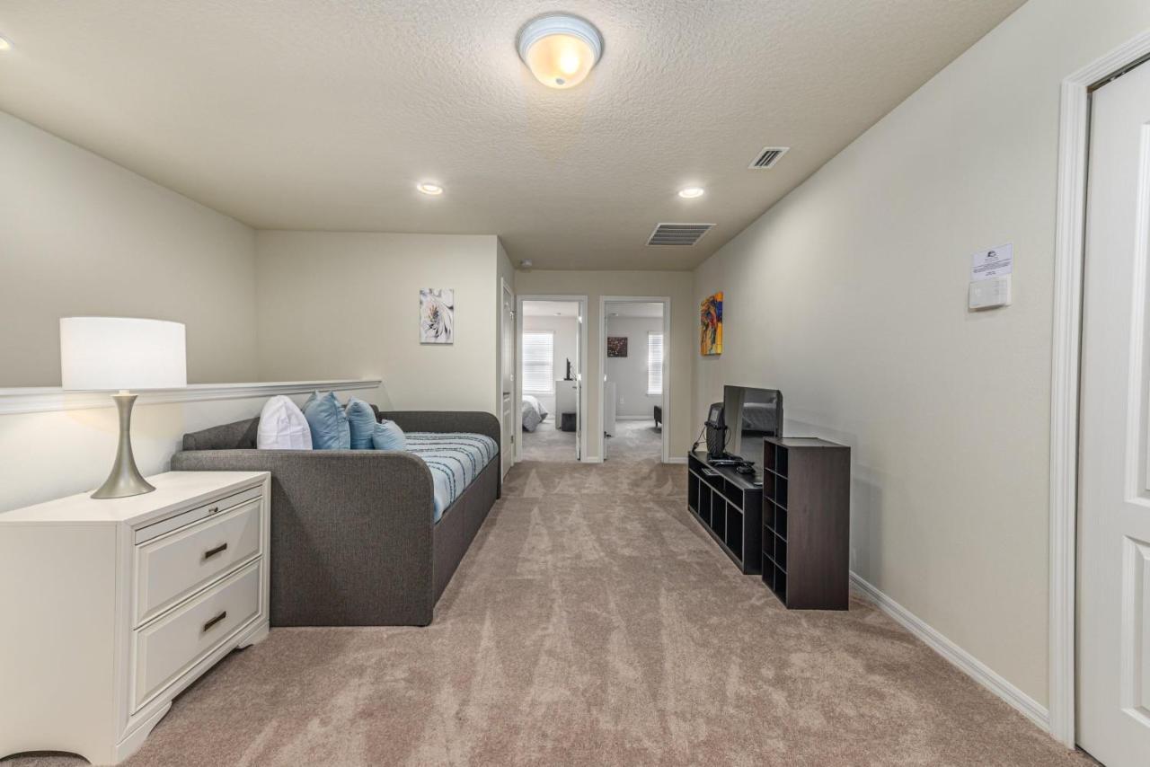 Bsv8919 - Gorgeous 5 Bedroom 4 Bath Townhome With Private Pool & Free Wifi * Kissimmee