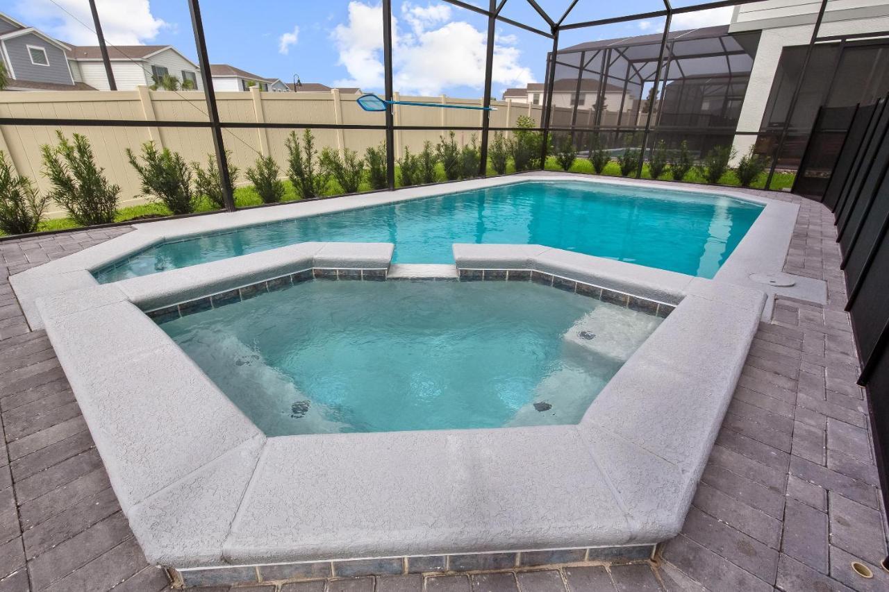Bsv2487 - Brand New Luxury 5 Bedroom With Free Wifi And Private Pool