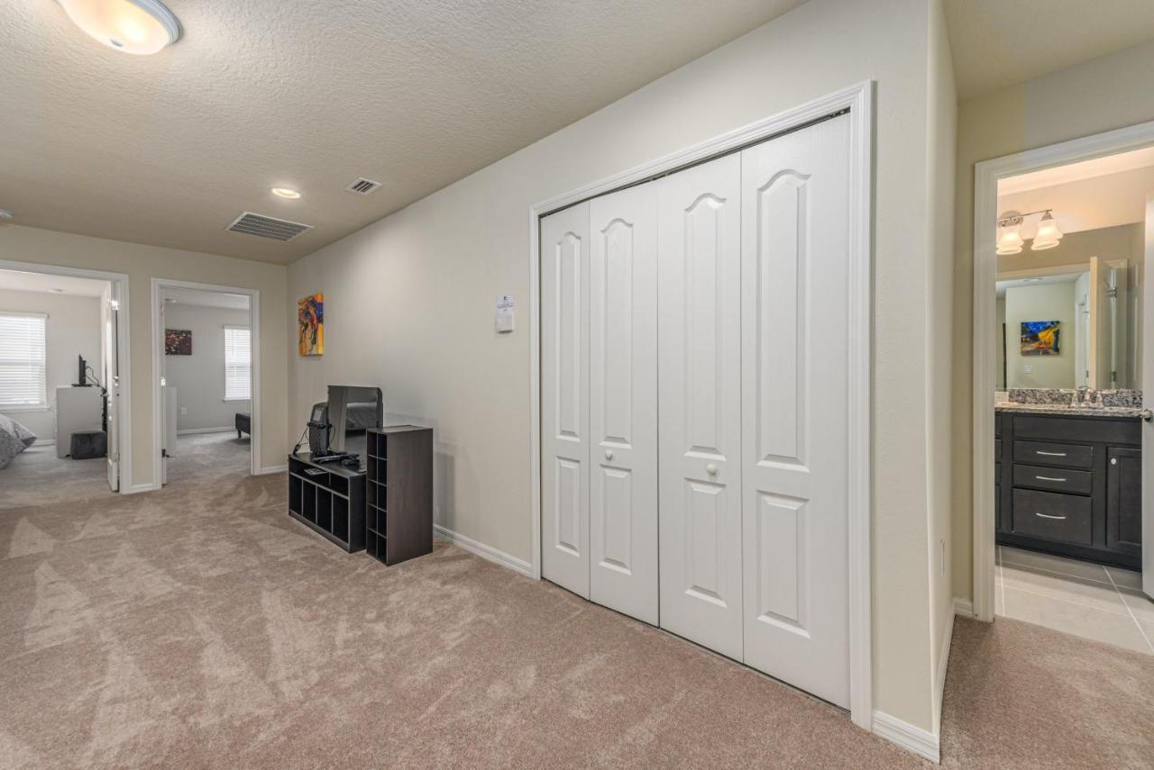 Bsv8919 - Gorgeous 5 Bedroom 4 Bath Townhome With Private Pool & Free Wifi Holiday home