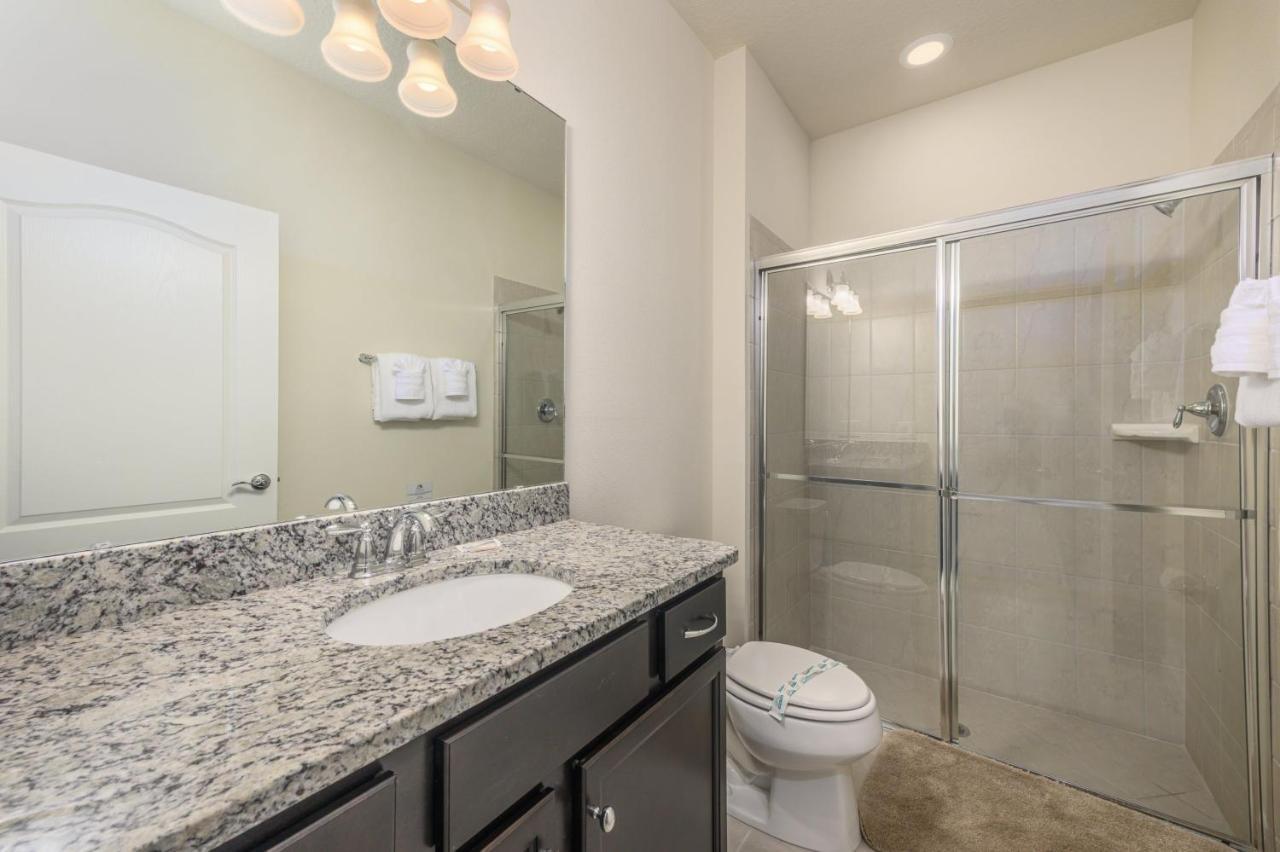 Holiday home Bsv8919 - Gorgeous 5 Bedroom 4 Bath Townhome With Private Pool & Free Wifi Kissimmee