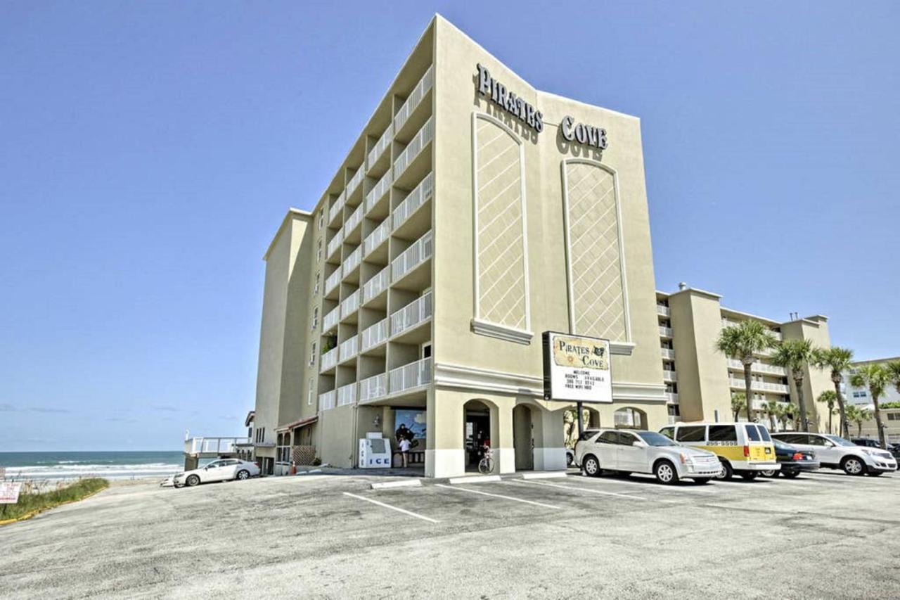 Pirates Cove Studios! Hotel 3*