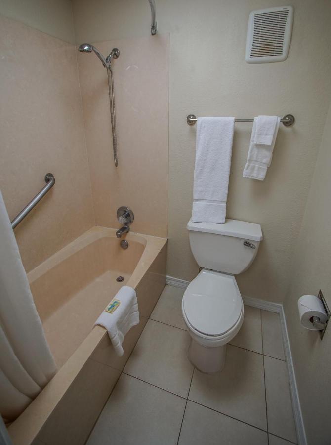 Hotel Marina Bay 3*