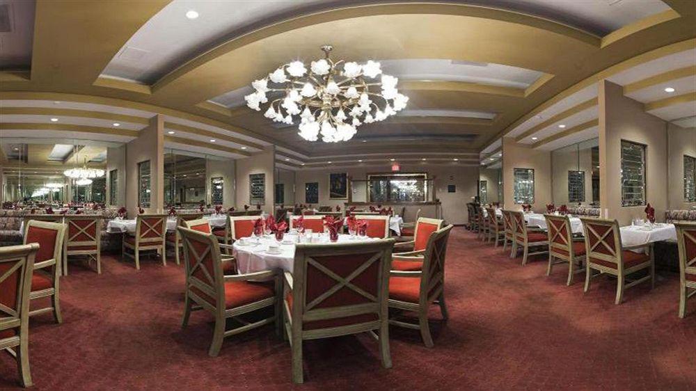 Crowne Plaza Grand 4* Pensacola