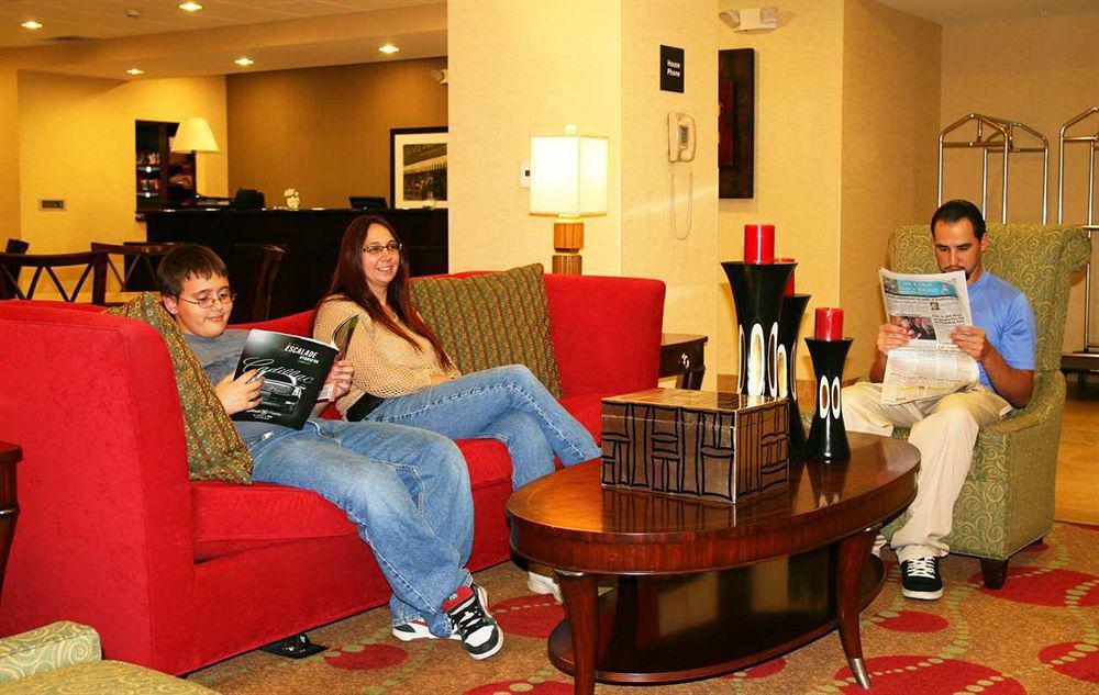 Hotel Hampton & / Myers Cape Coral