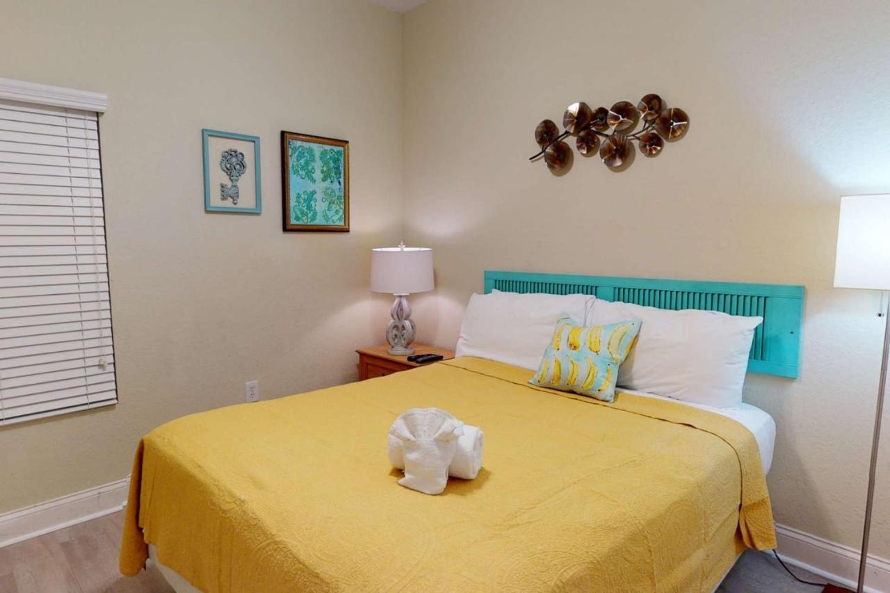 Holiday home 409 - Palms Of Treasure Island
