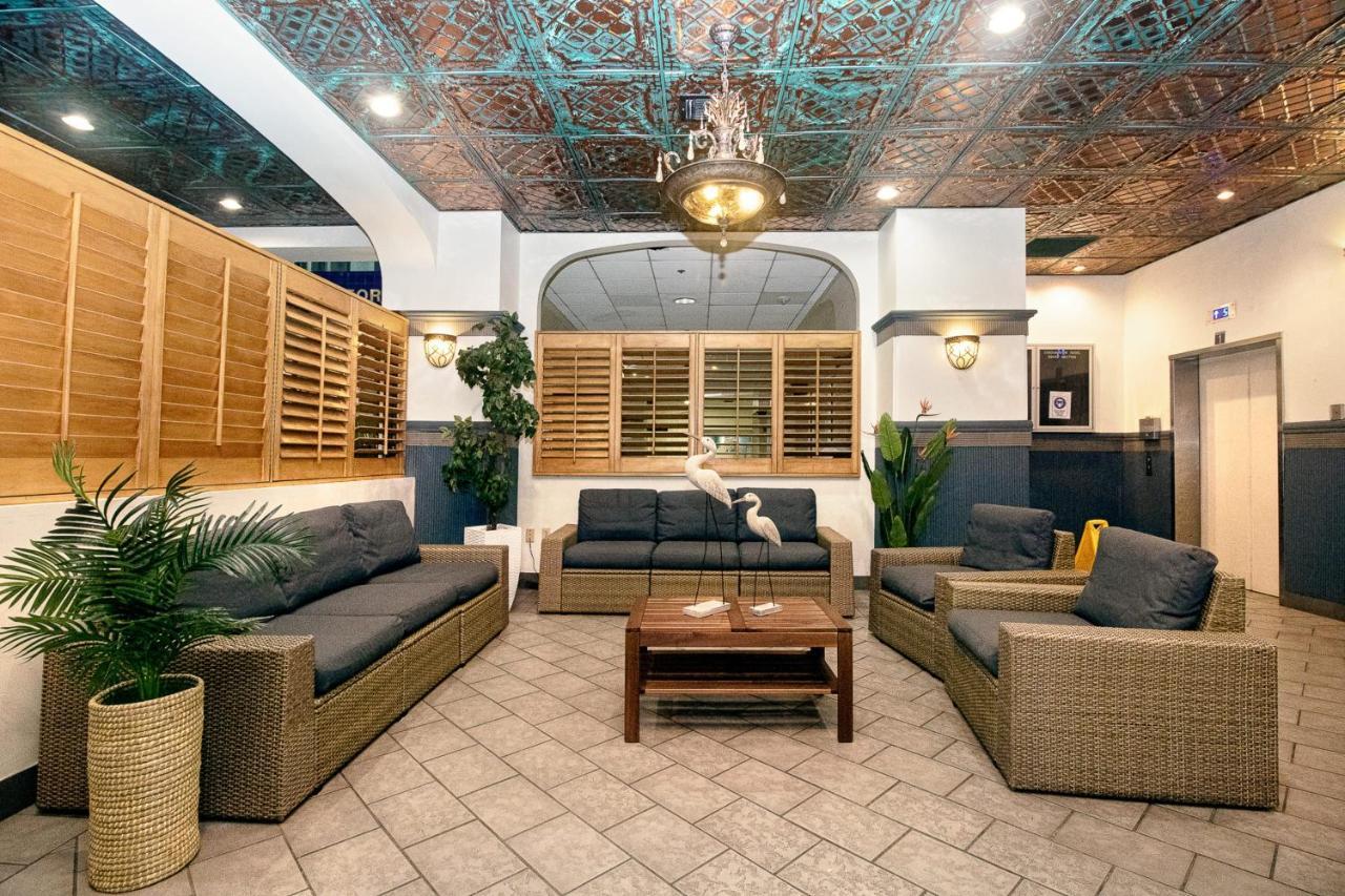 626 Ocean View Hollywood Apartment