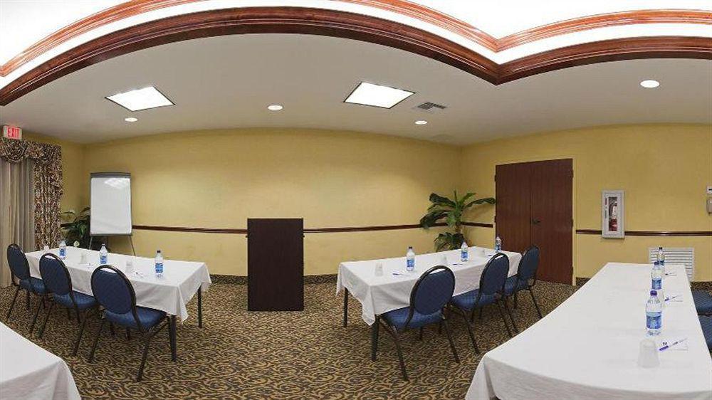 Express & By Ihg 2* Sebring