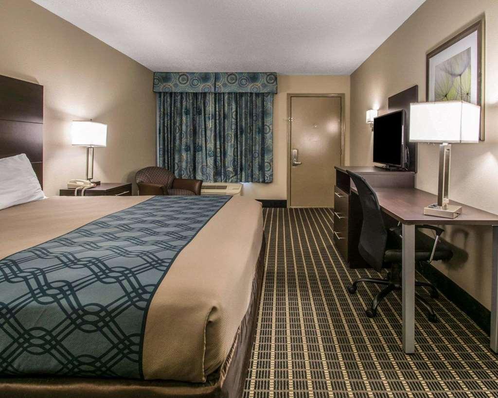 Econo I-10 Hotel