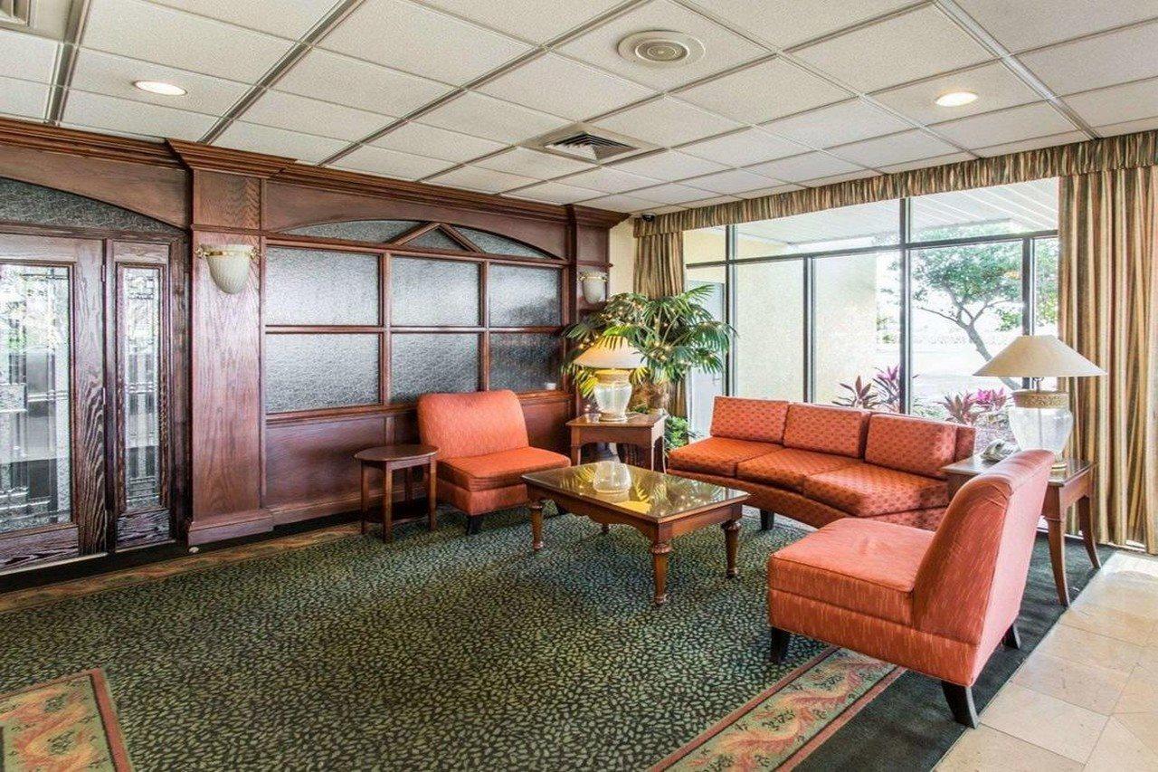 Stayable Jax West Hotel 2*