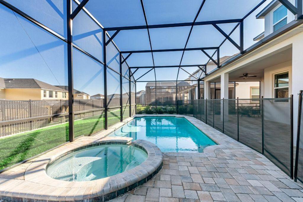 Bsv1773 - Luxury 8 Bedroom 6 Bathroom In The Desirable Solara Holiday home