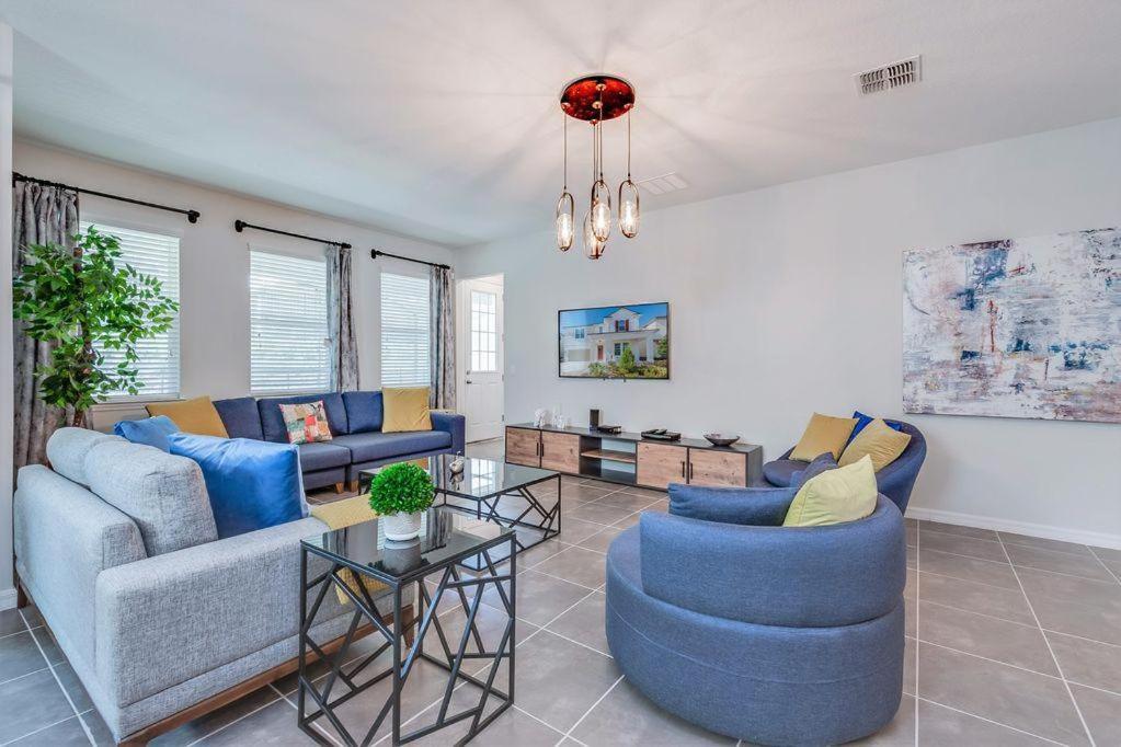 Bsv1810 - Luxury 8 Bedroom 6 Bathroom In The Desirable Solara * Kissimmee